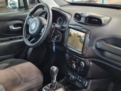 Jeep Renegade 1.3 T4 190CV PHEV 4xe AT6 Limited (14)