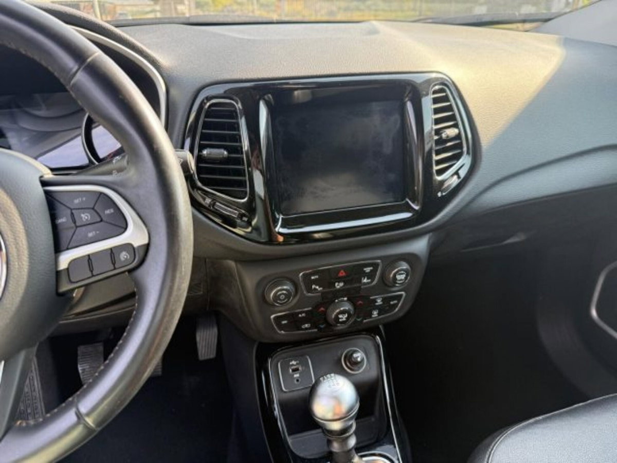 Jeep Compass 1.6 Multijet II 2WD Limited (12)