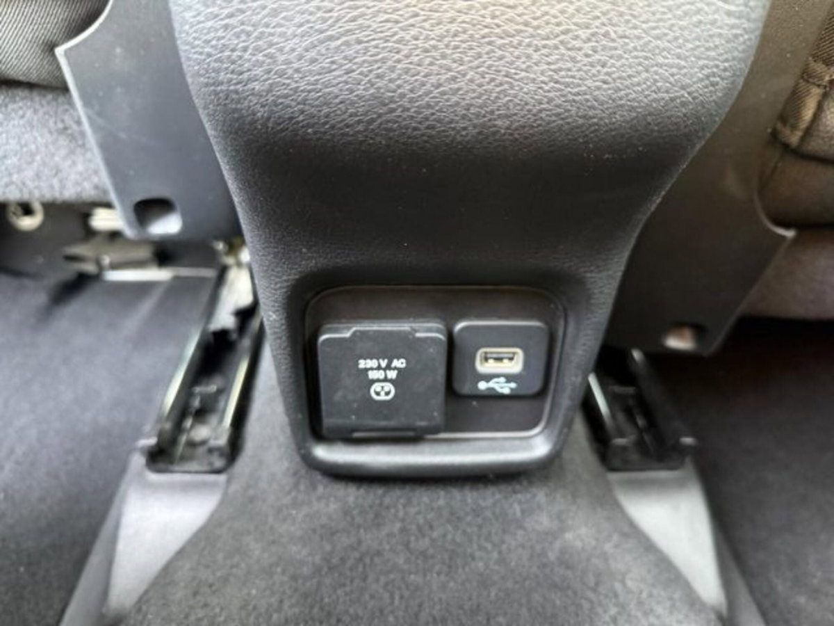 Jeep Compass 1.6 Multijet II 2WD Limited (13)