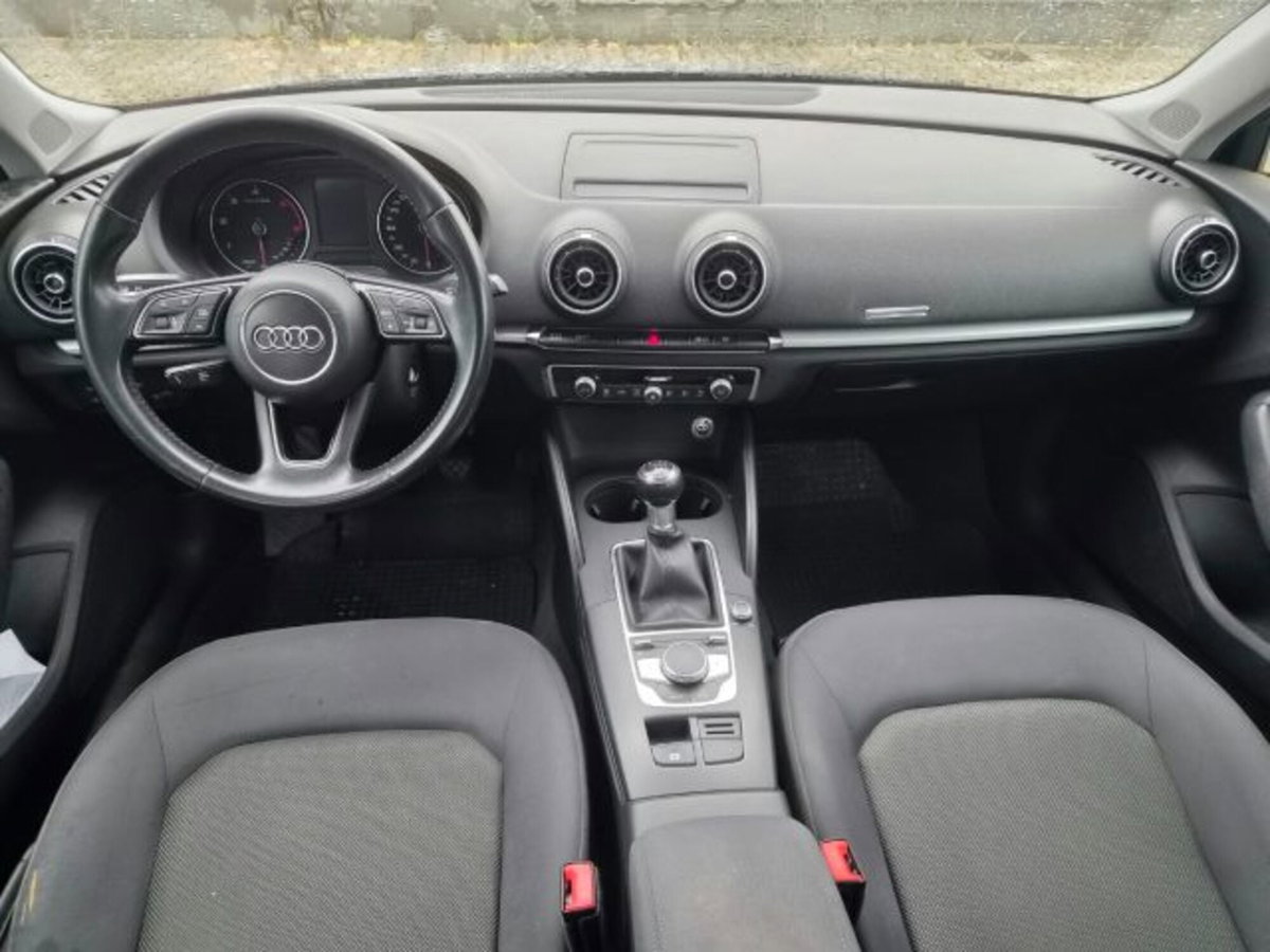 Audi A3 Sportback 30 TDI Sport (8)