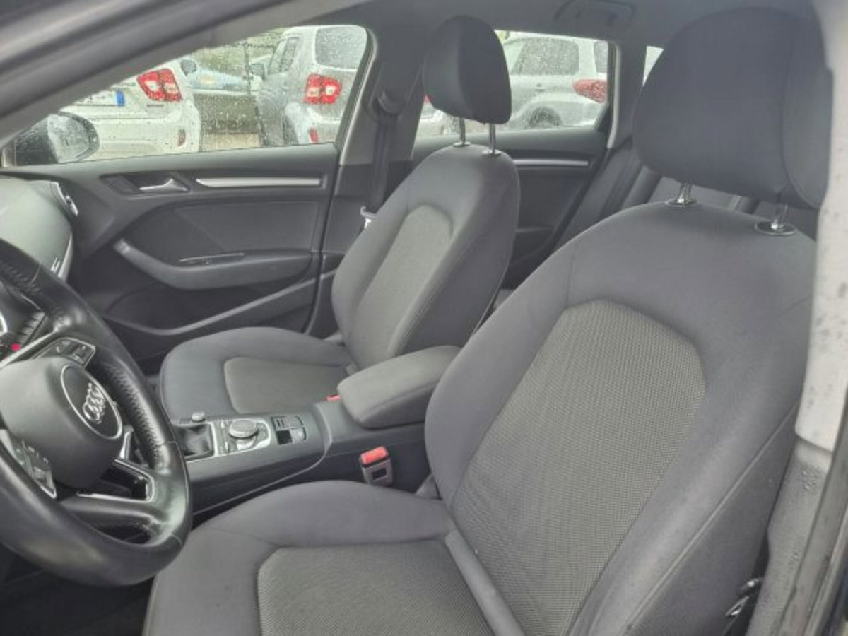 Audi A3 Sportback 30 TDI Sport (9)