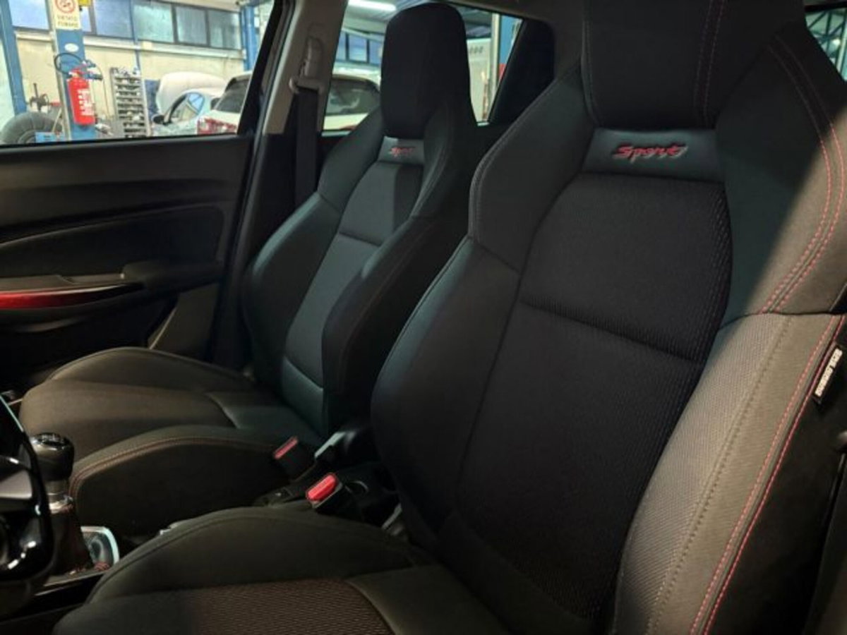 Suzuki Swift 1.4h Sport 2wd (10)