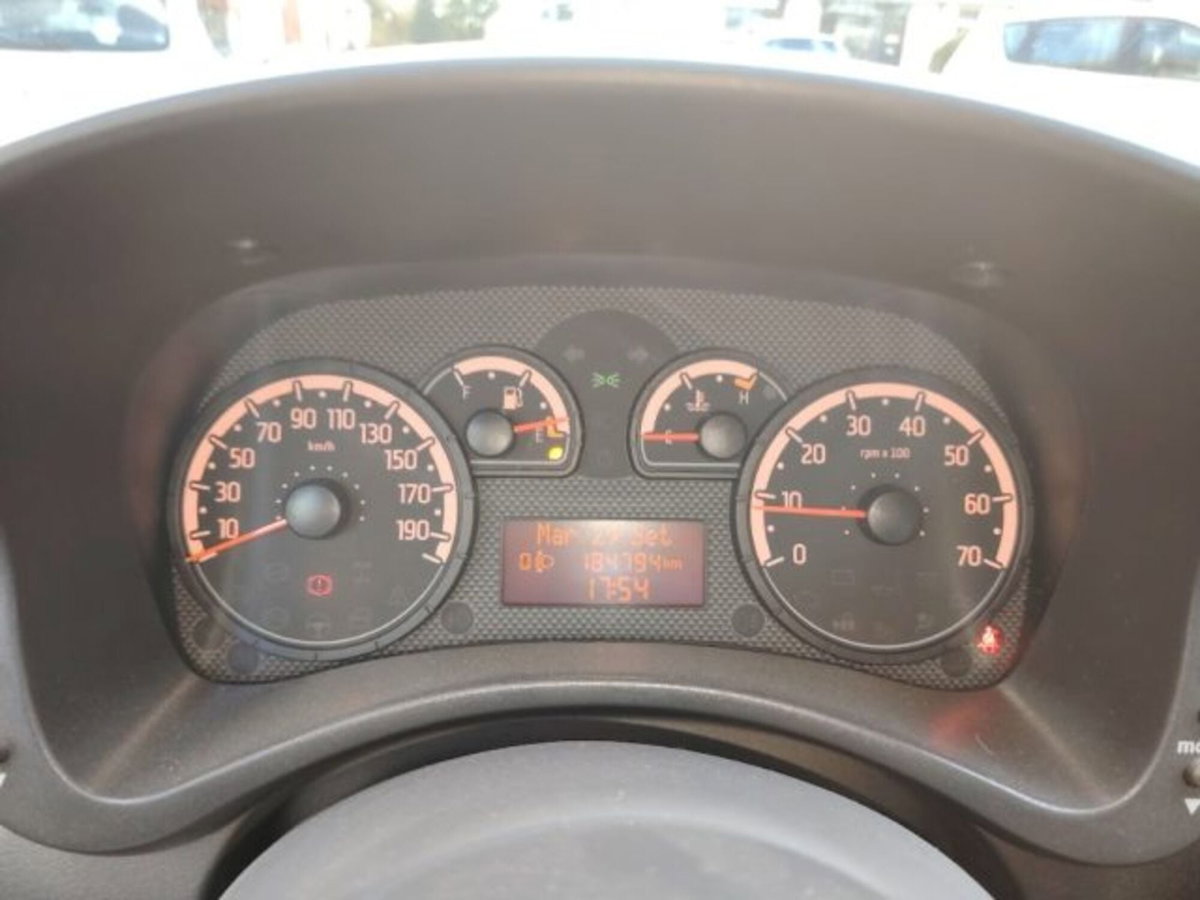 Fiat Panda 1.3 MJT 16V DPF Dynamic (9)