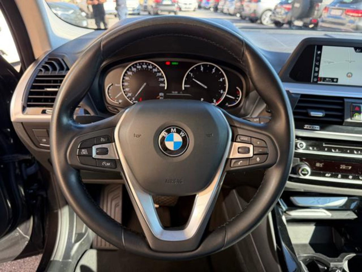 BMW X3 sDrive18d Business Advantage (16)