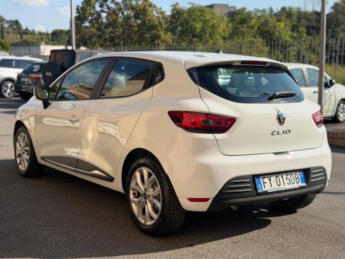 Renault Clio TCe 12V 90 CV GPL 5 porte Van (4)