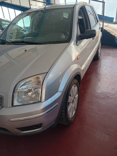 Ford Fusion 1.4 16V 5p. Collection (3)