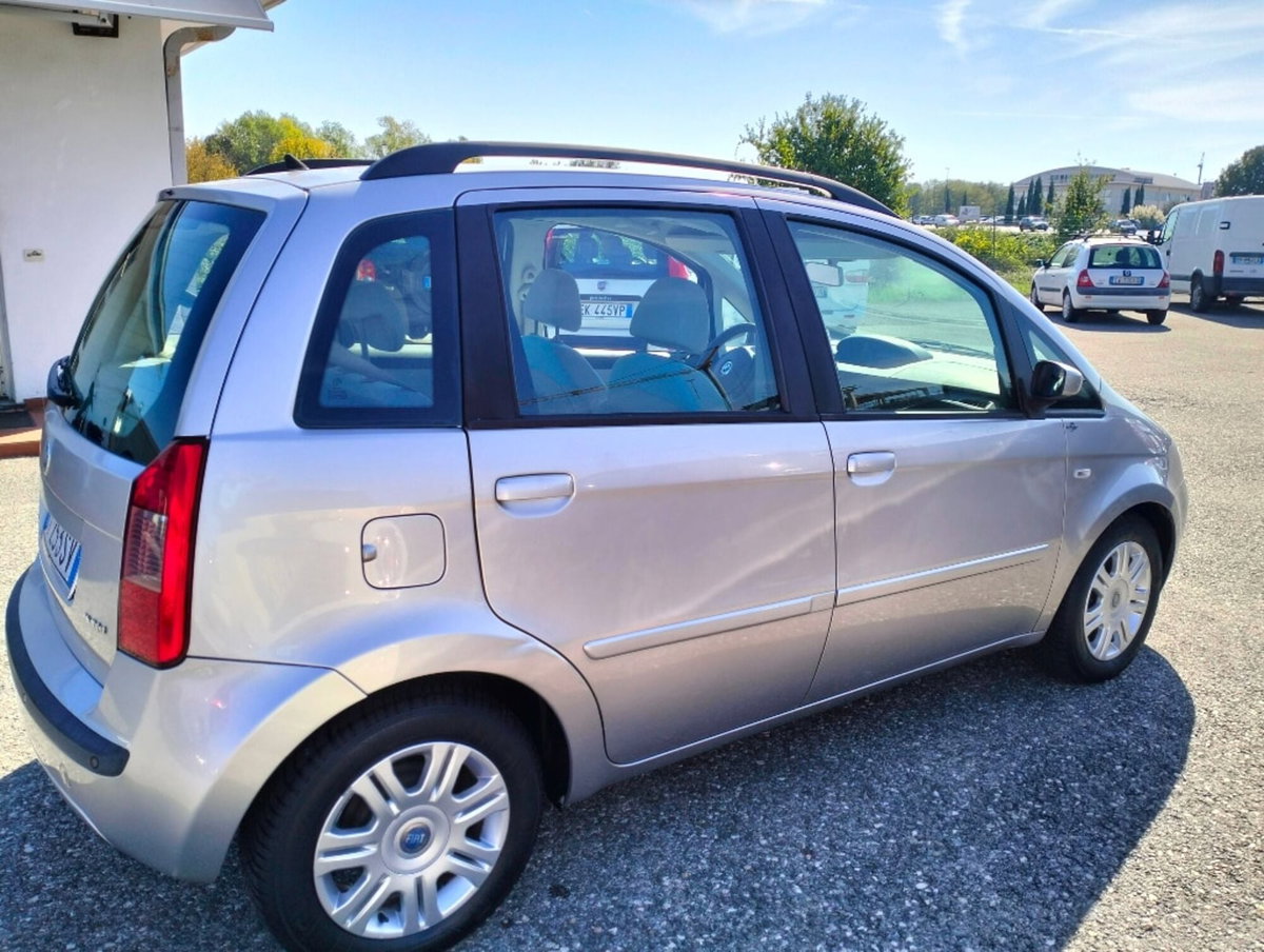 Fiat Idea 1.3 Multijet 16V Dynamic (2)