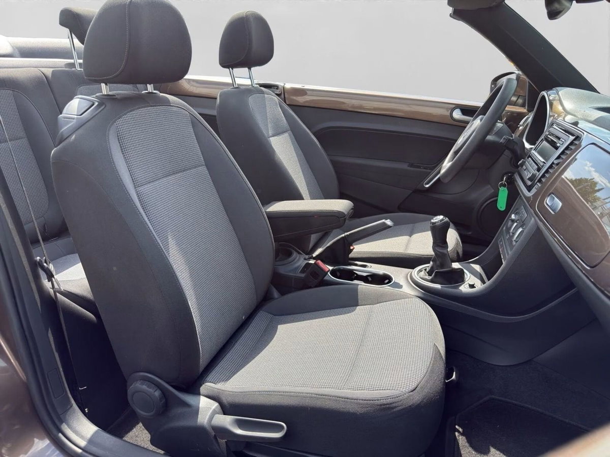 Volkswagen Maggiolino Cabrio 1.2 TSI Design (7)