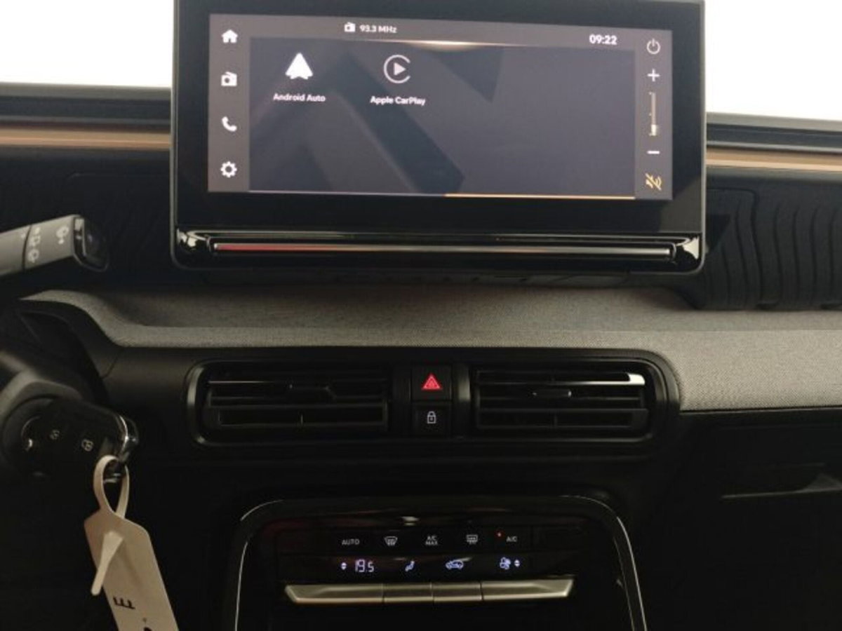 Citroen C5 Aircross 1.2 hybrid Plus 136cv e-dcs6 (15)