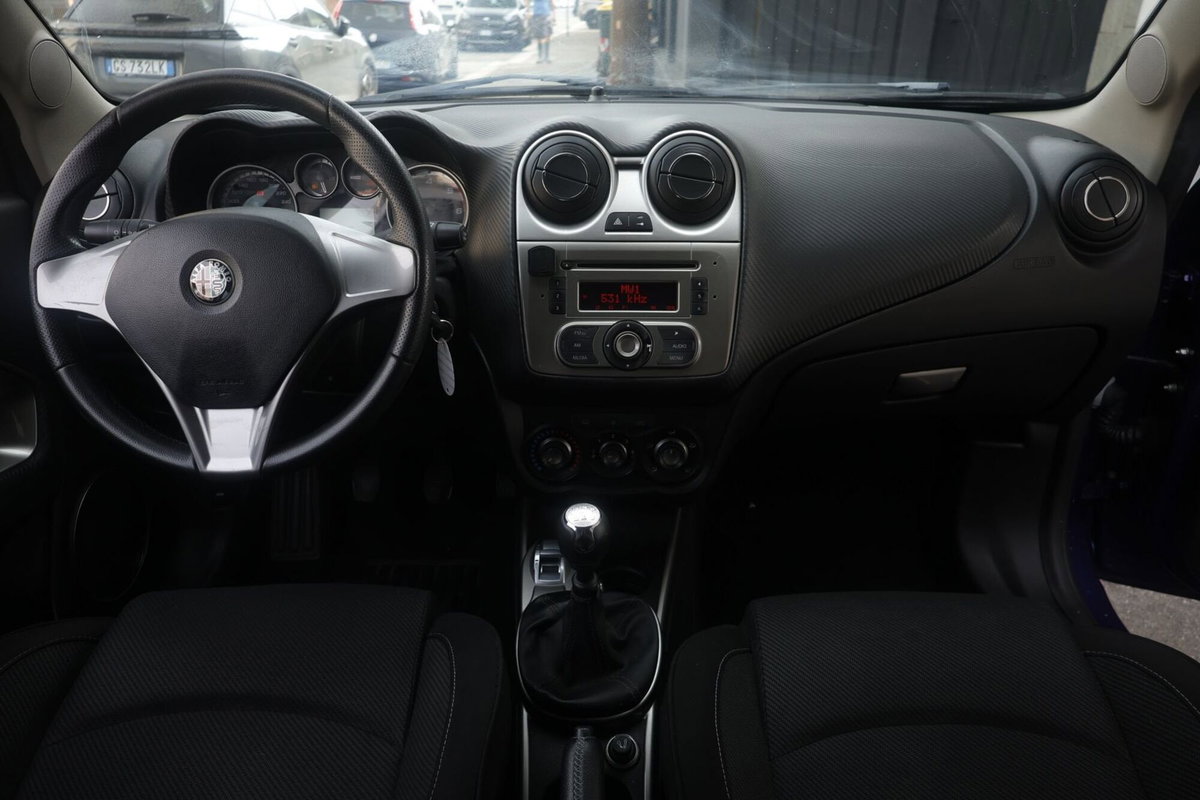 Alfa Romeo MiTo 1.6 JTDm 16V Distinctive (2)