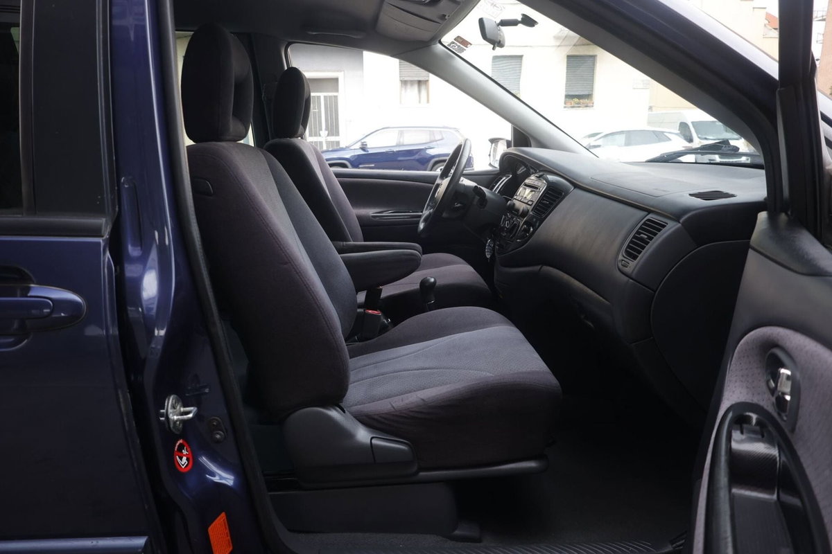 Mazda MPV 2.0 TD-CD Executive (10)