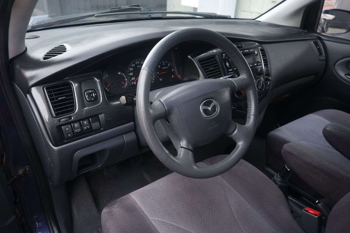 Mazda MPV 2.0 TD-CD Executive (14)