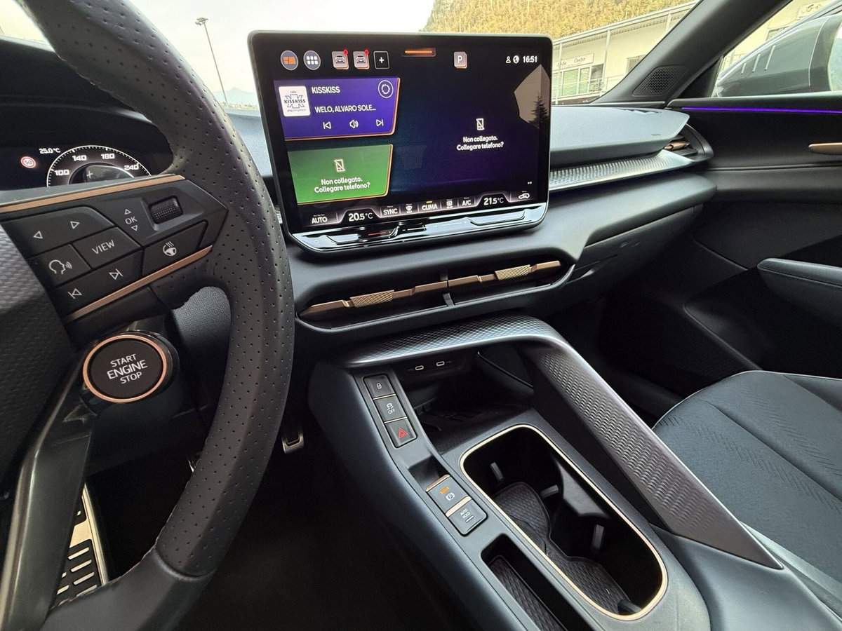 Cupra Terramar 1.5 hybrid 150cv dsg (8)