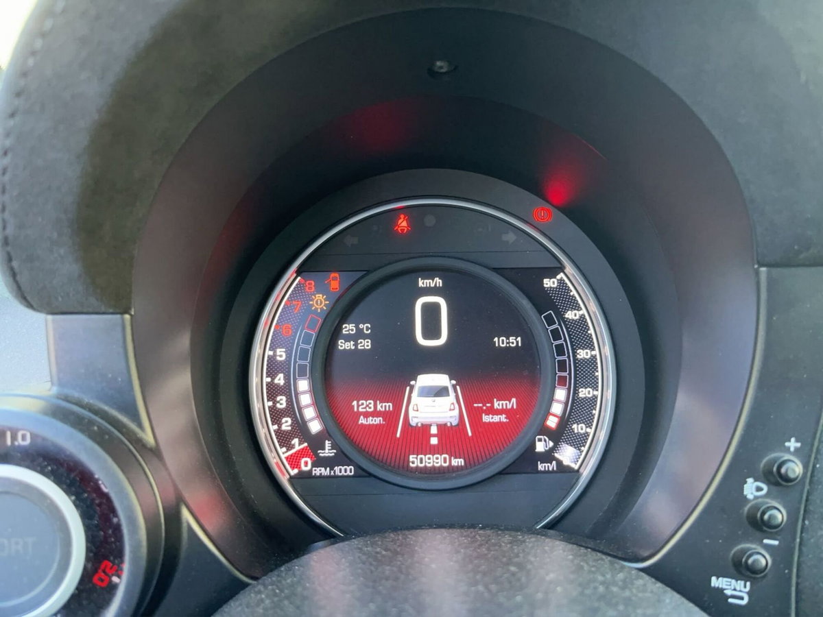 Abarth 595 595 1.4 Turbo T-Jet 180 CV Competizione (12)