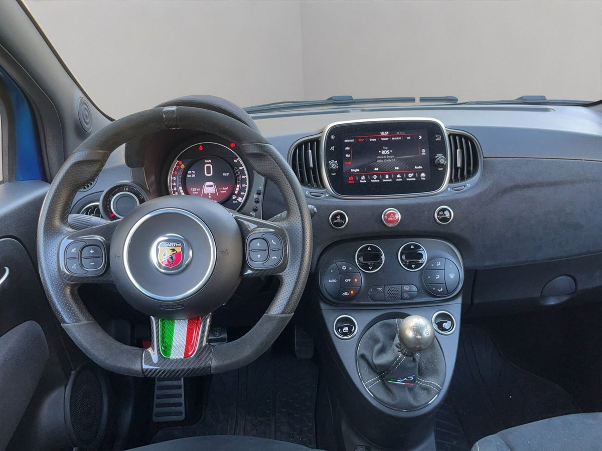 Abarth 595 595 1.4 Turbo T-Jet 180 CV Competizione (15)