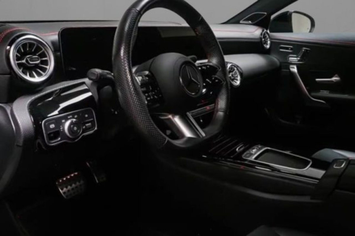 Mercedes-Benz CLA 220 d Automatic Premium (5)