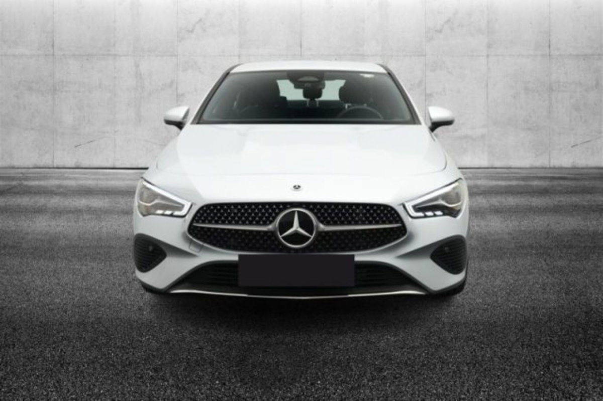 Mercedes-Benz CLA 180 d Progressive Advanced Plus auto (4)