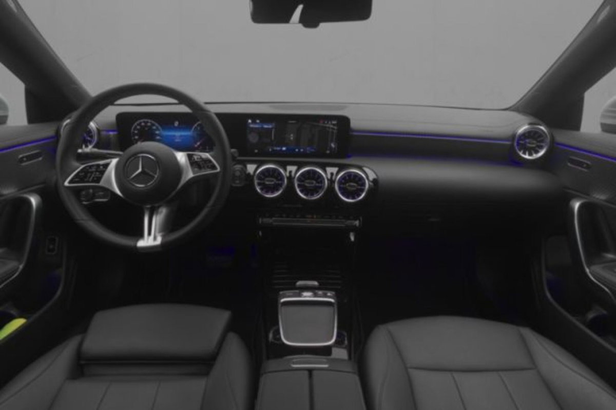 Mercedes-Benz CLA 180 d Progressive Advanced Plus auto (6)
