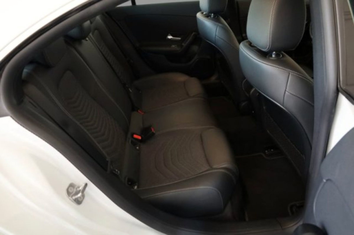 Mercedes-Benz CLA 200 d Progressive Advanced Plus auto (8)