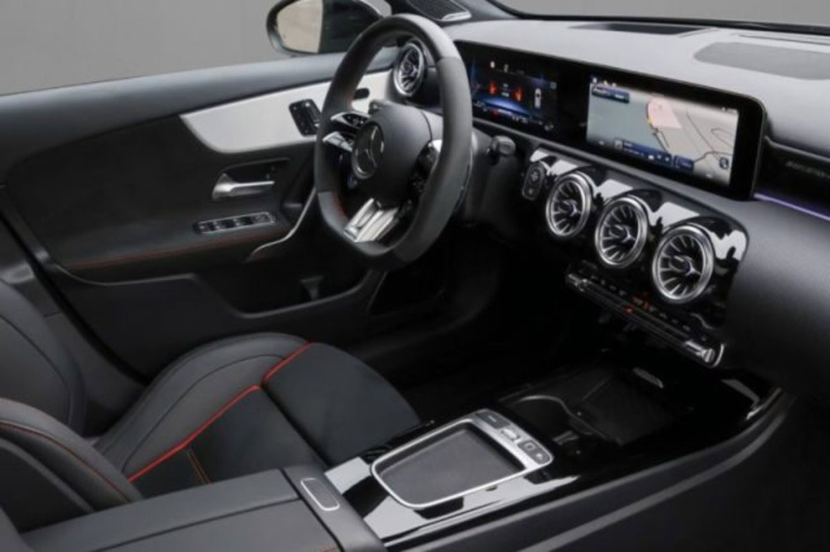 Mercedes-Benz Classe A 45S AMG 4Matic+ (7)