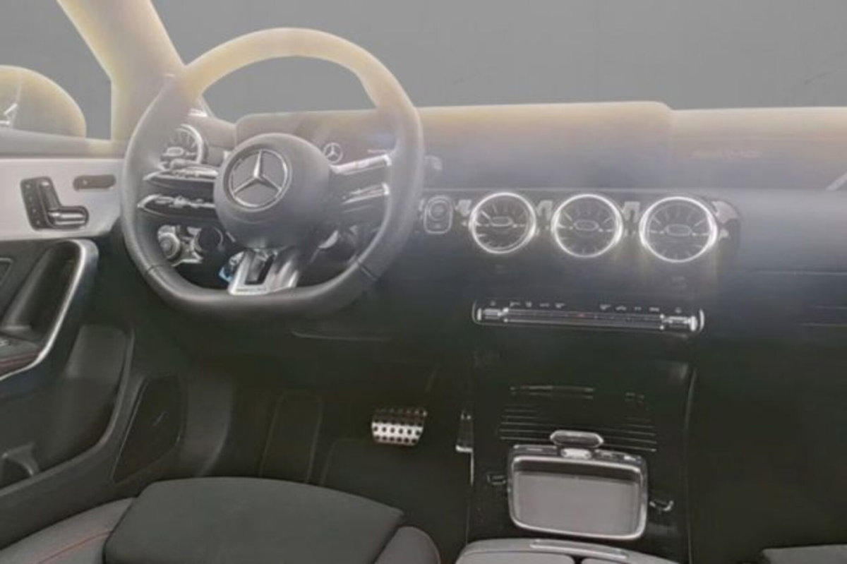 Mercedes-Benz Classe A 45S AMG 4Matic+ (6)