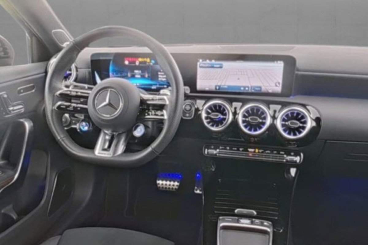 Mercedes-Benz Classe A 45S AMG 4Matic+ (5)