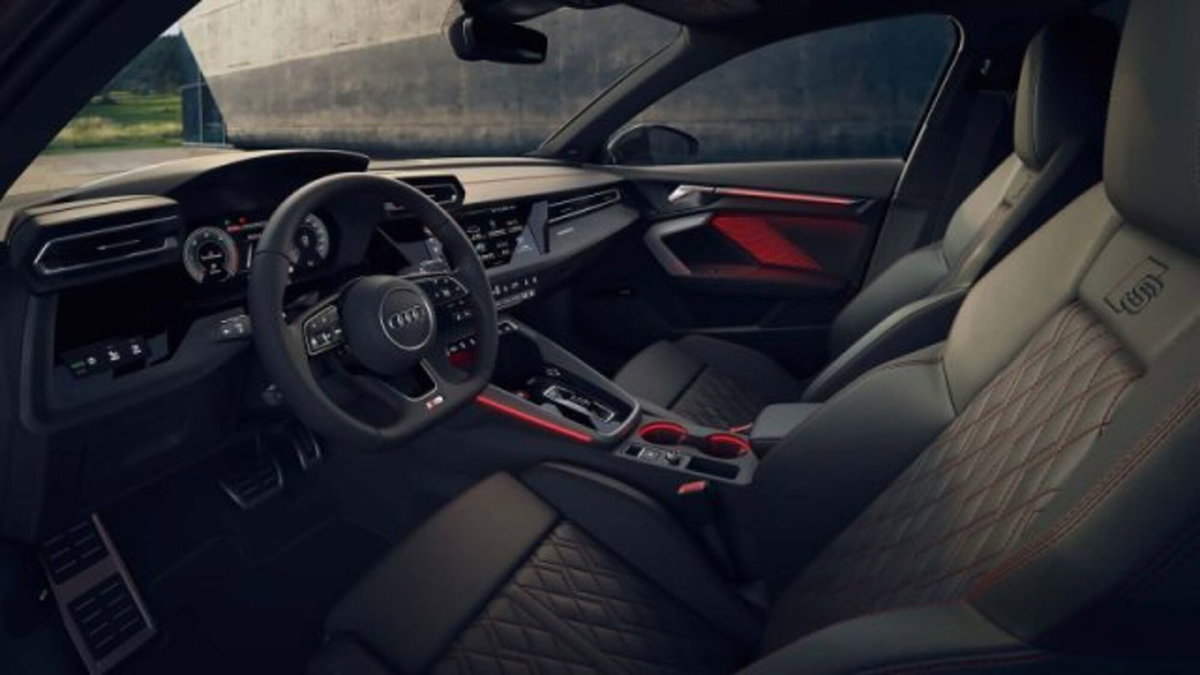 Audi S3 Sportback 2.0 tfsi quattro s-tronic (7)