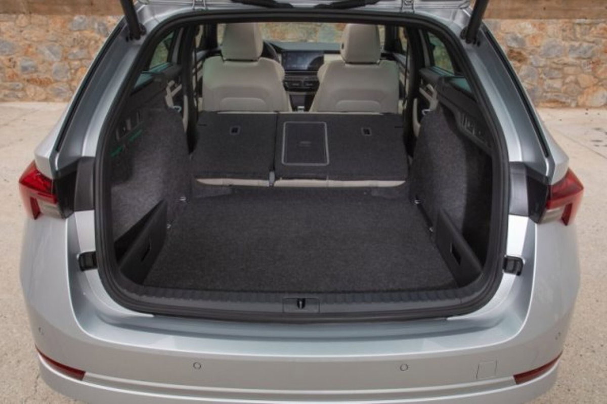 Skoda Octavia Station Wagon 2.0 tdi Style 150cv dsg (7)
