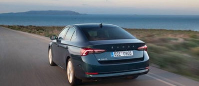 Skoda Octavia 1.5 tsi mhev Executive 115cv dsg (2)