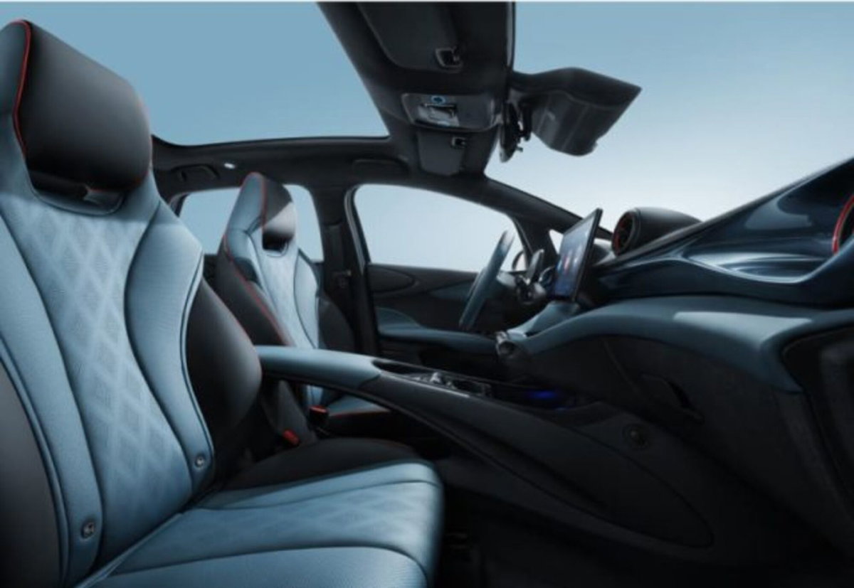 Byd Dolphin 60,4 kWh Design (8)