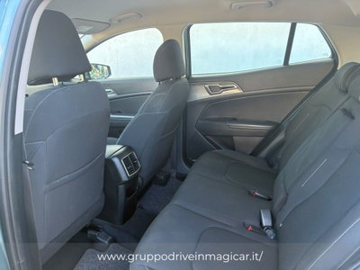 Kia Sportage 1.6 CRDi MHEV Business (13)