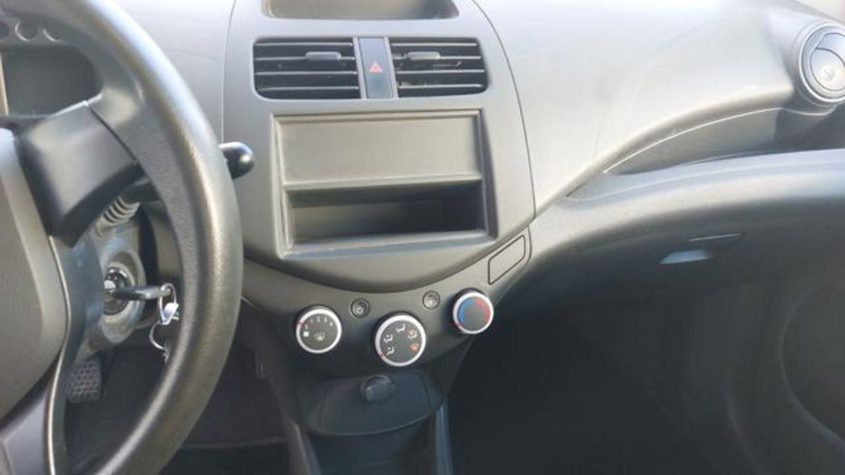 Chevrolet Spark 1.0 (11)