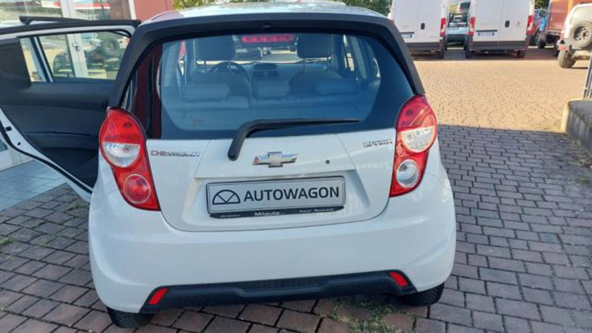 Chevrolet Spark 1.0 (13)