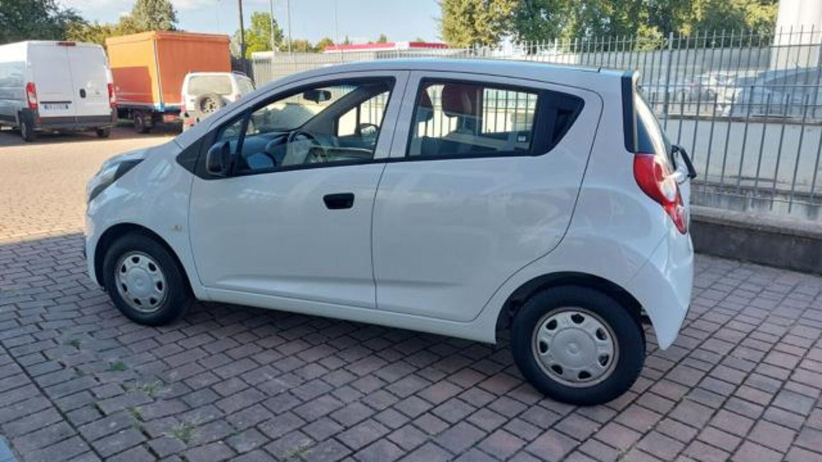 Chevrolet Spark 1.0 (3)
