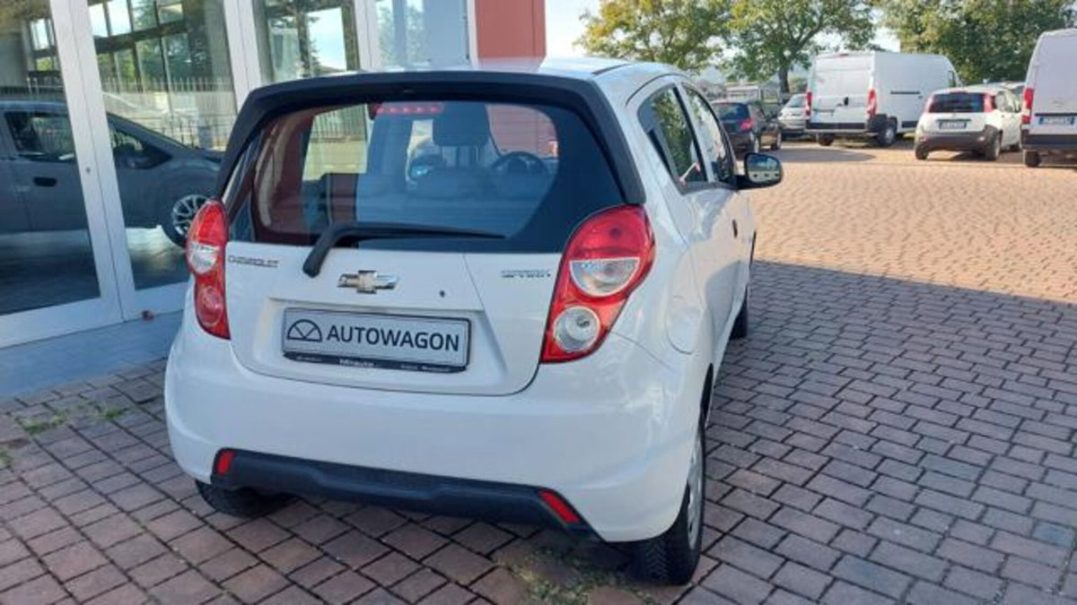Chevrolet Spark 1.0 (4)