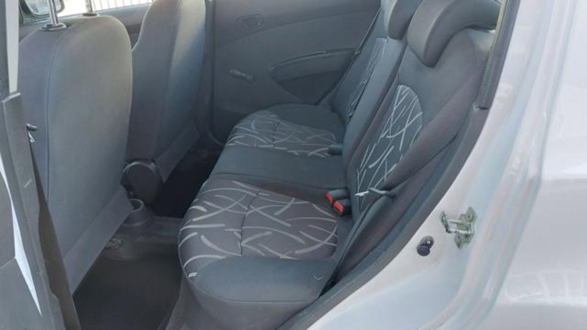 Chevrolet Spark 1.0 (7)