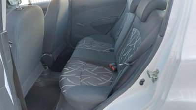 Chevrolet Spark 1.0 (7)