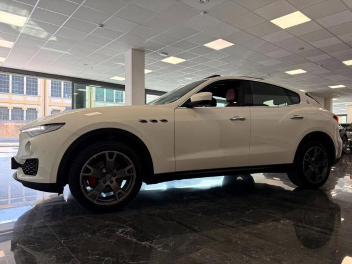 Maserati Levante Levante V6 Diesel 275 CV AWD (4)