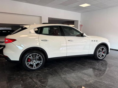 Maserati Levante Levante V6 Diesel 275 CV AWD (9)