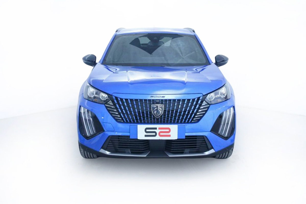 Peugeot 2008 1.2 puretech Allure s&s 130cv eat8 (2)