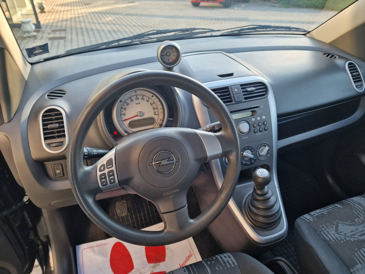 Opel Agila 1.2 16V 94 CV Elective (13)