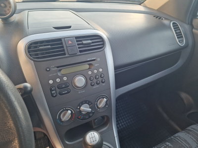 Opel Agila 1.2 16V 94 CV Elective (15)