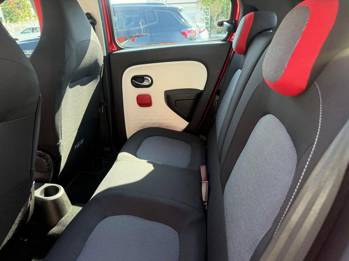 Renault Twingo SCe Zen (15)