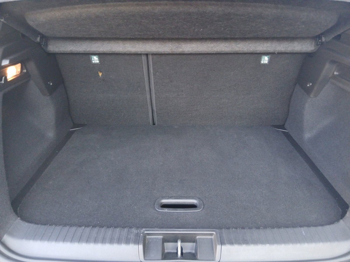 Renault Captur 1.0 tce Techno 90cv (11)