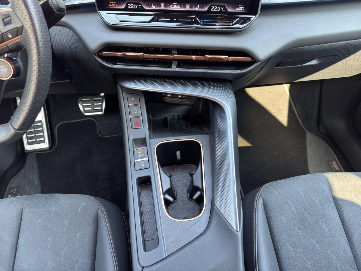 Cupra Terramar 1.5 hybrid 150cv dsg (16)