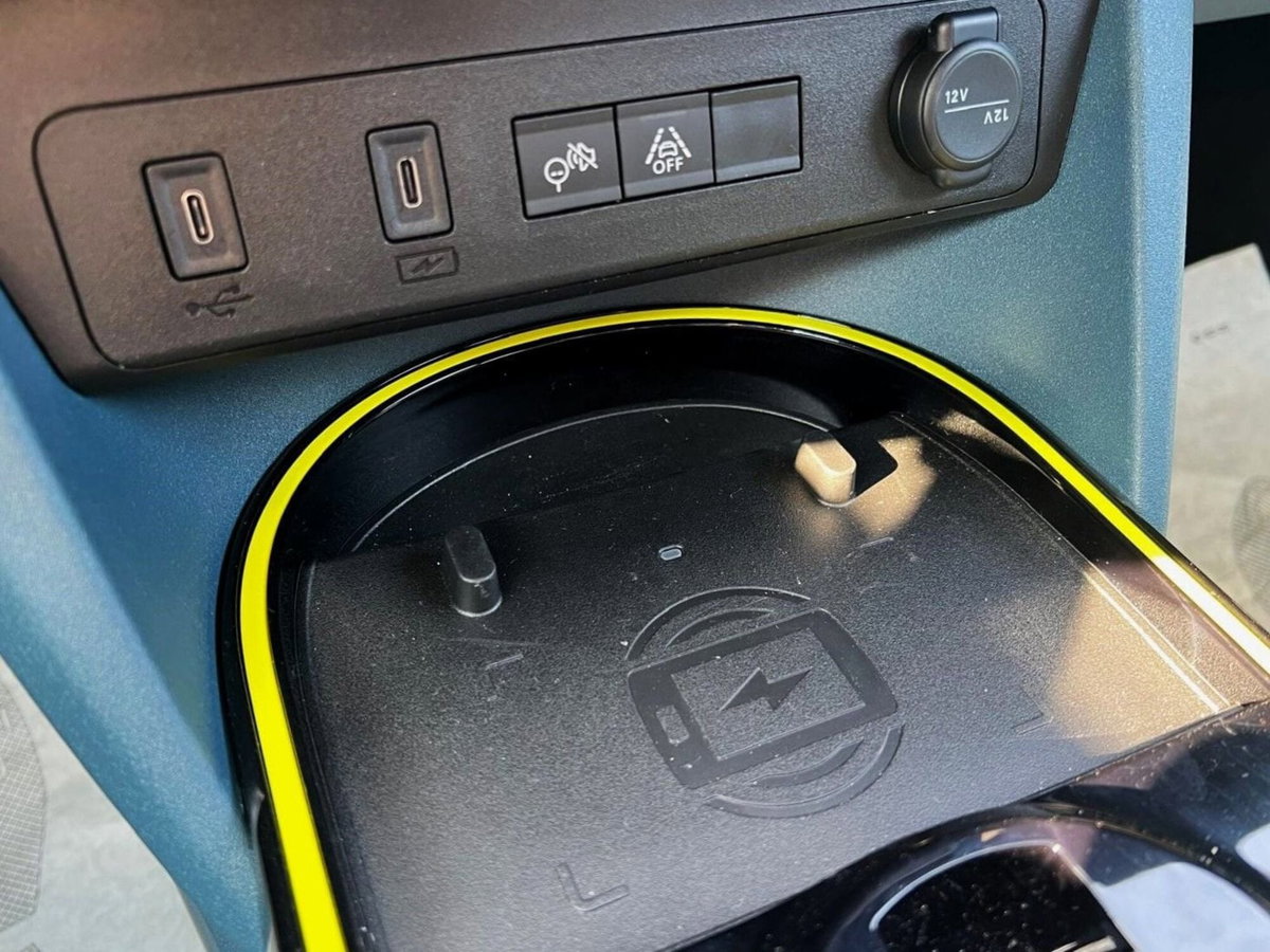 Fiat Grande Panda 1.2 hybrid La Prima 110cv edct (16)