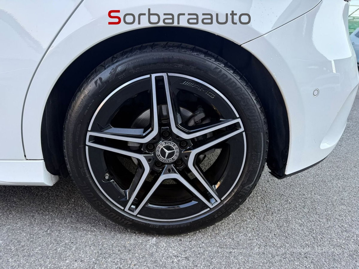 Mercedes-Benz Classe A 180 Premium (11)