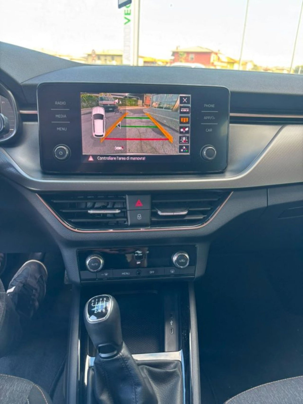 Skoda Kamiq 1.5 tsi Black Dots 150cv dsg (7)