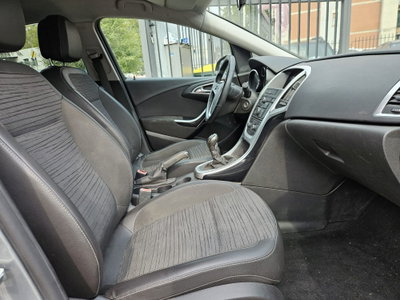 Opel Astra 1.4 Turbo 120CV 5 porte Cosmo (11)