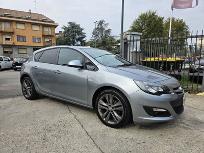 Opel Astra 1.4 Turbo 120CV 5 porte Cosmo (2)